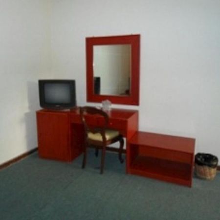 Hotel Margosuko Malang Zewnętrze zdjęcie